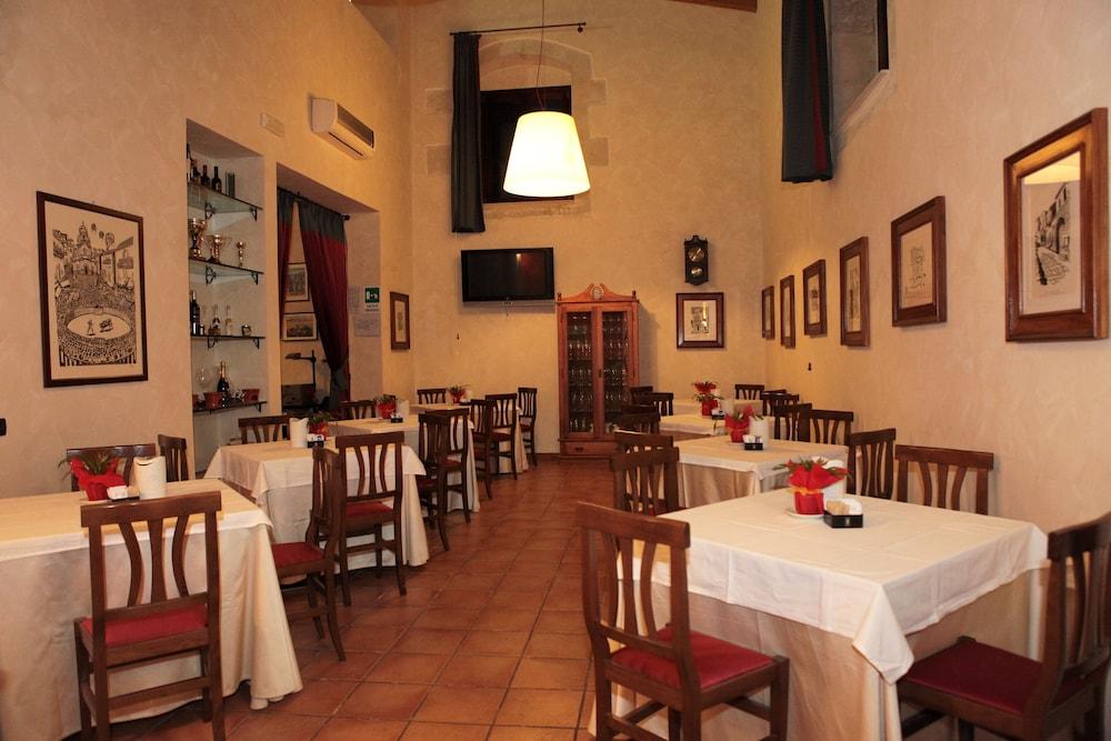 רגוזה Hotel Il Barocco מראה חיצוני תמונה