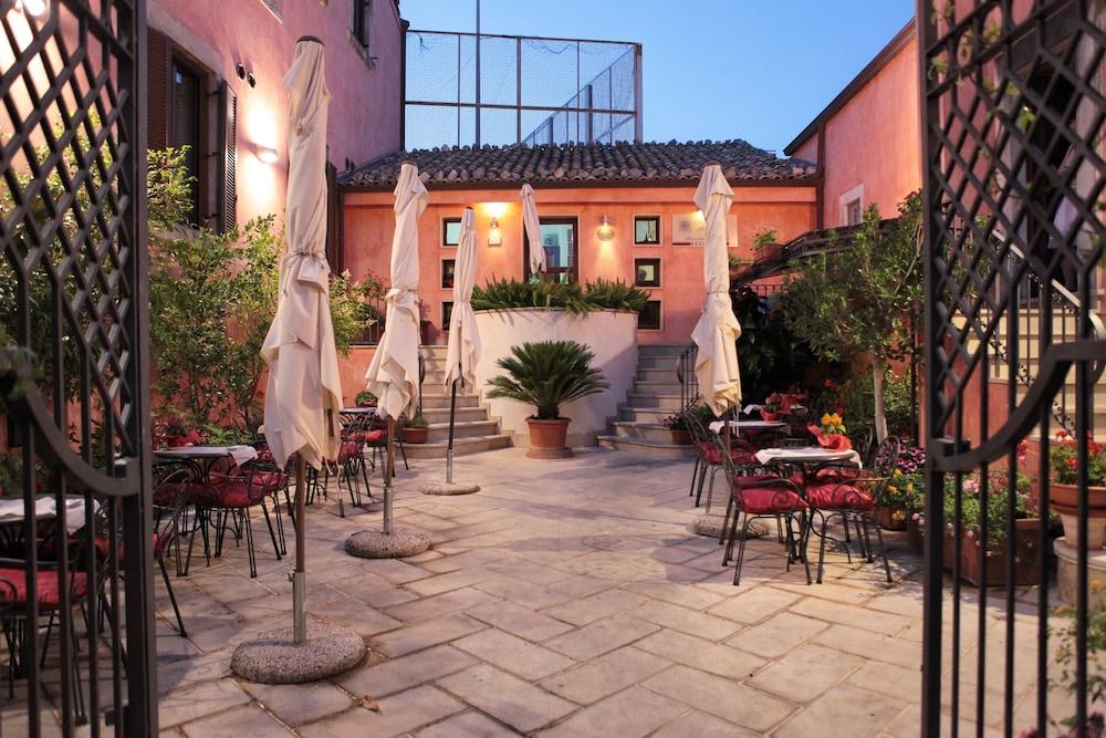 רגוזה Hotel Il Barocco מראה חיצוני תמונה